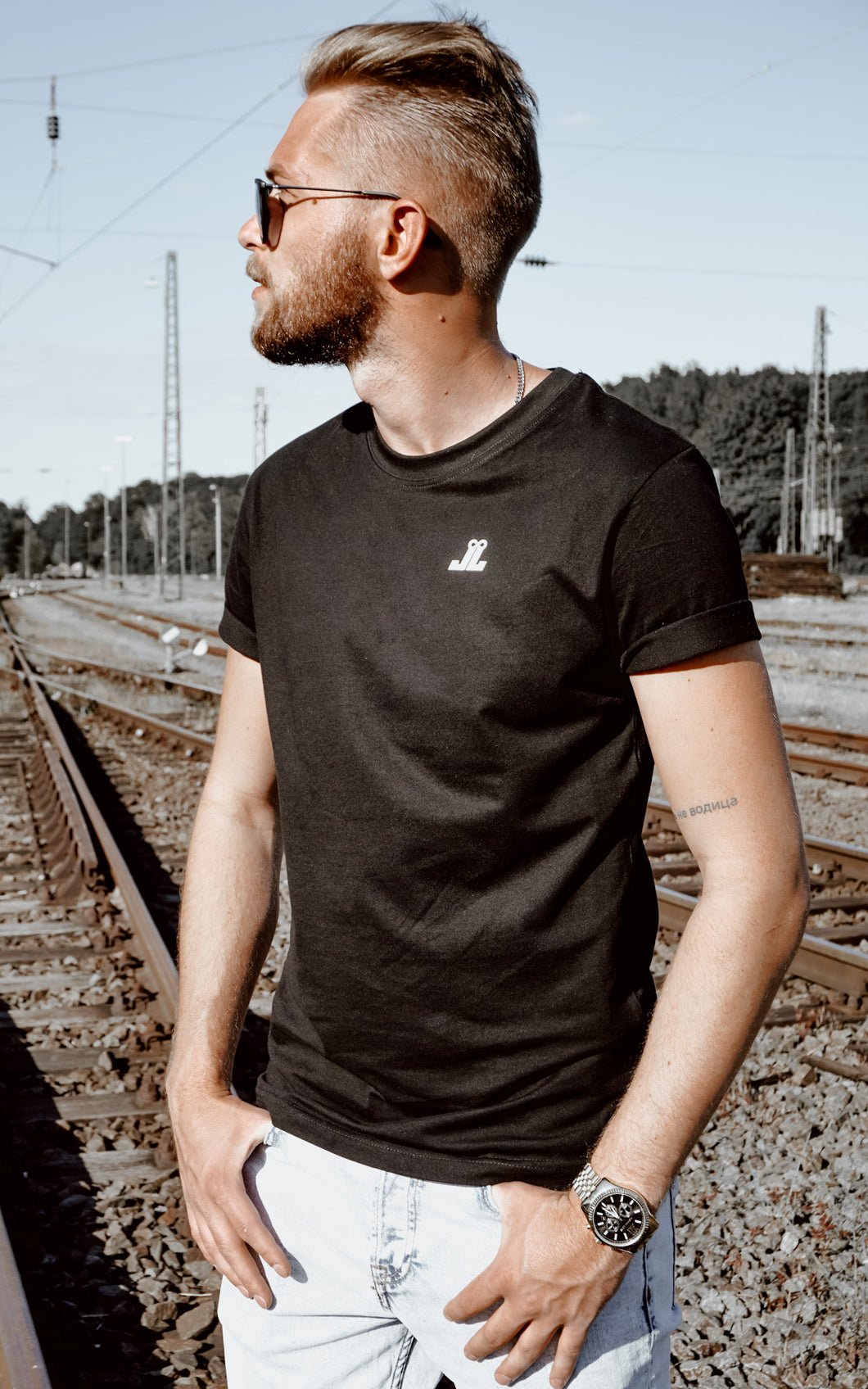 T-SHIRT ROUND NECK MEN